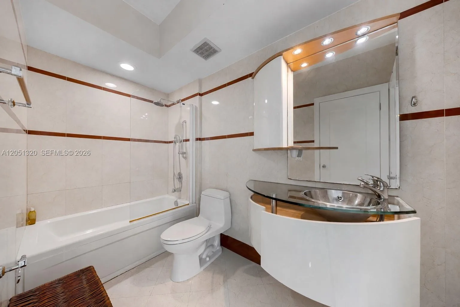 110 Washington Ave # 2505, Miami Beach, FL 33139 photo 11