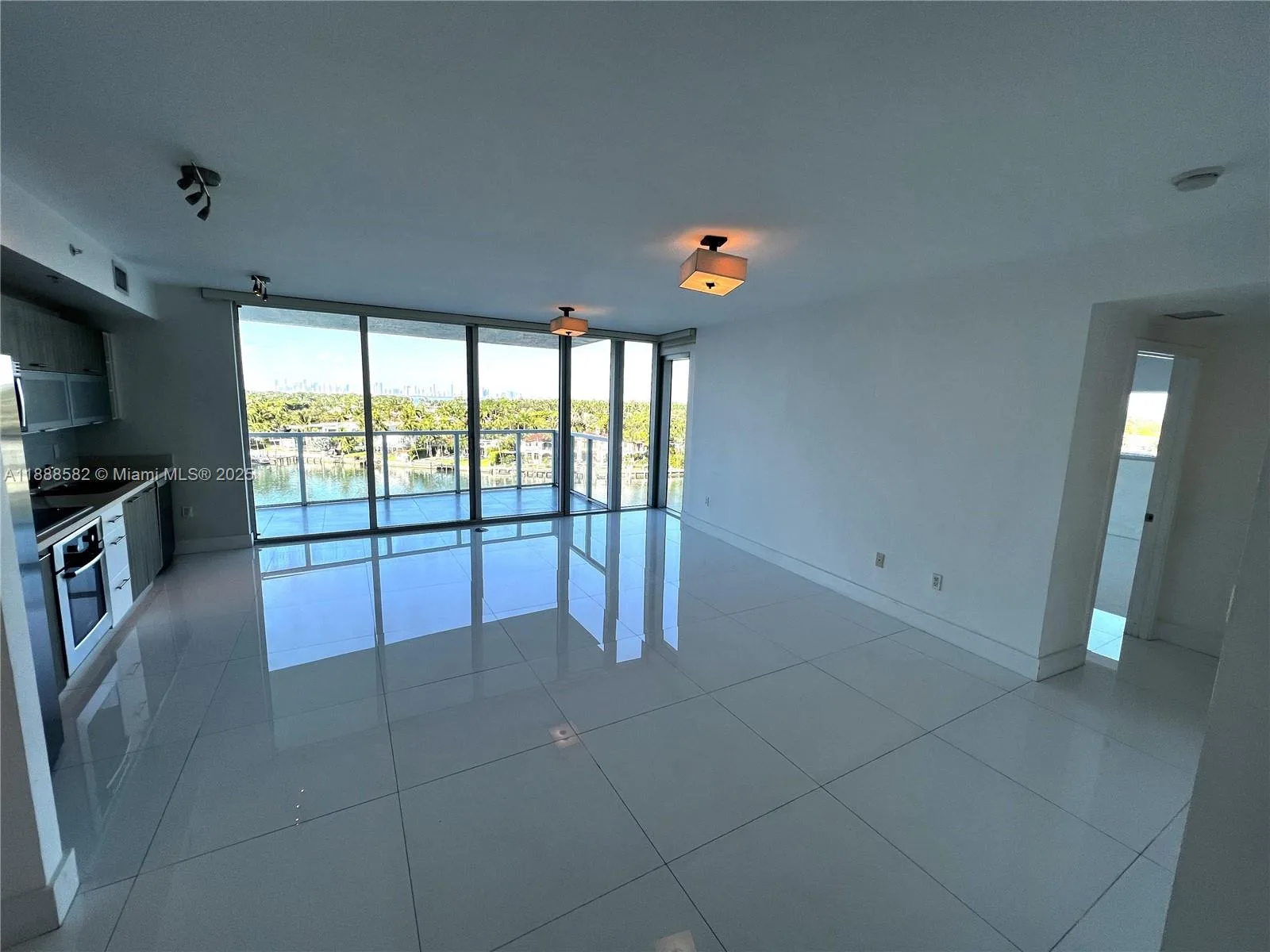 6700 Indian Creek Dr # 807, Miami Beach, FL 33141 photo 3