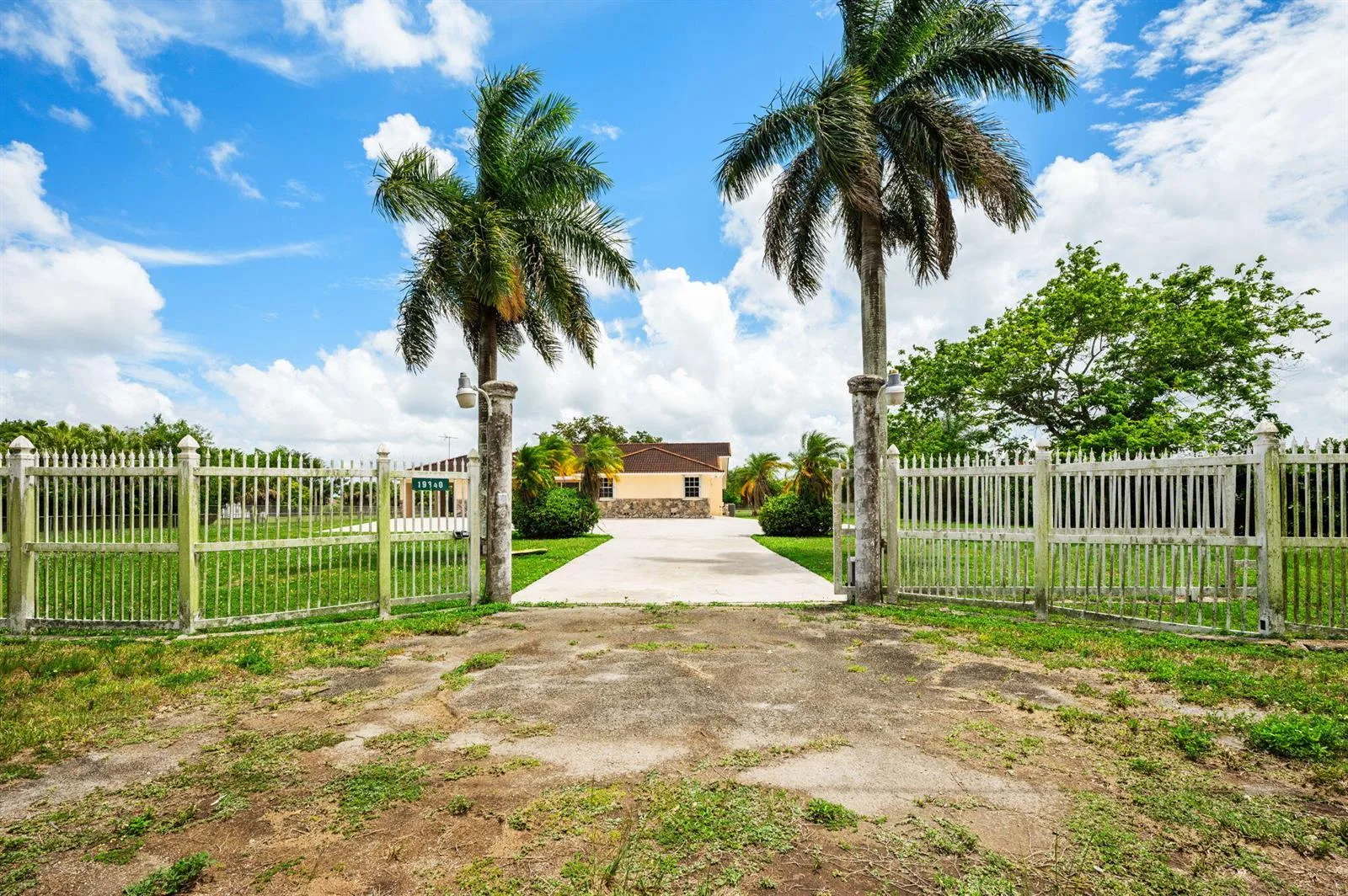 19340 SW 190th Street, Miami, FL 33187 photo 4