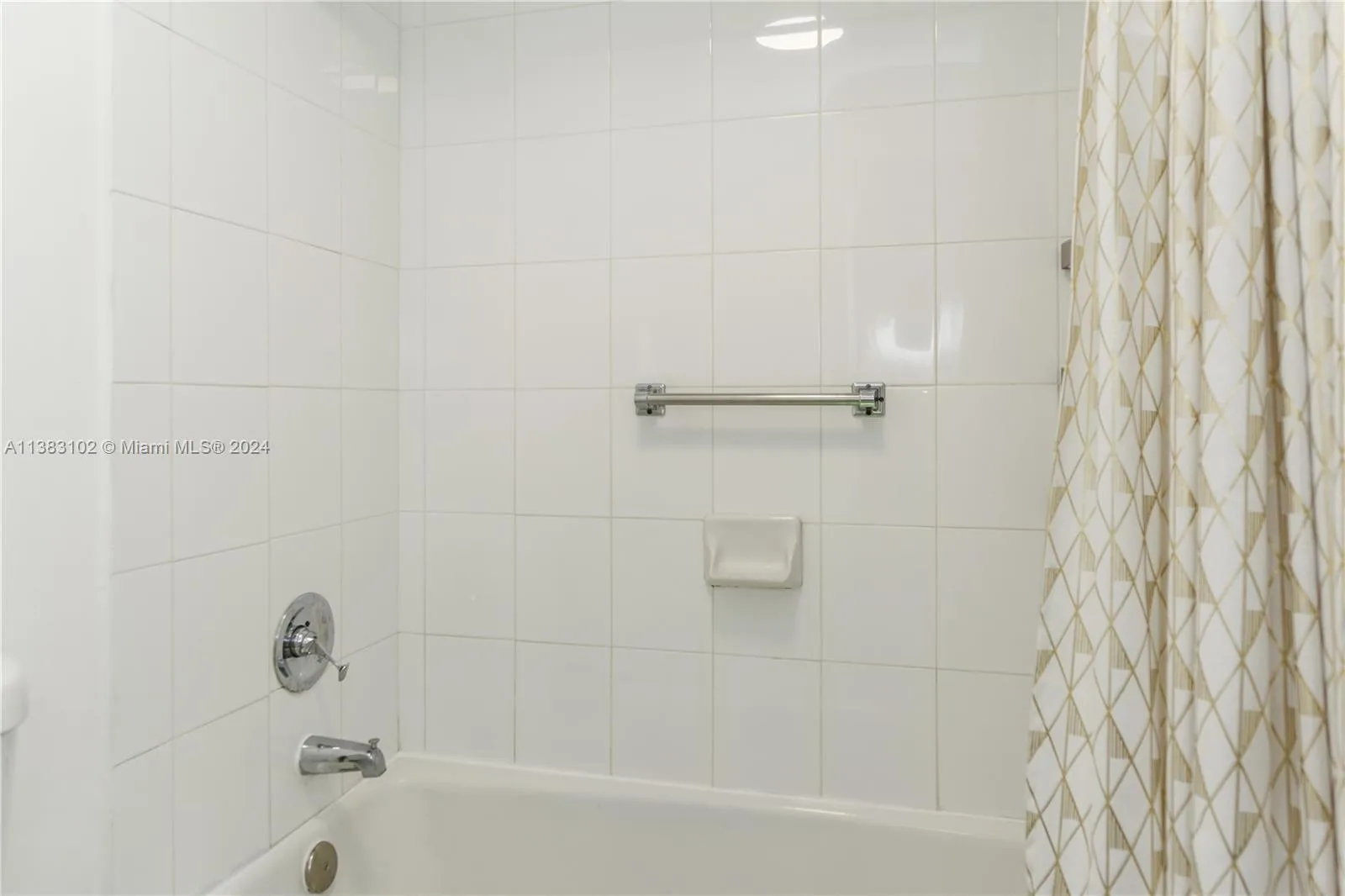 100 Lincoln Rd # 306, Miami Beach, FL 33139 photo 11