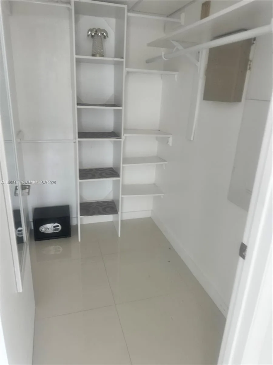 465 Brickell Ave # 3304, Miami, FL 33131 photo 8