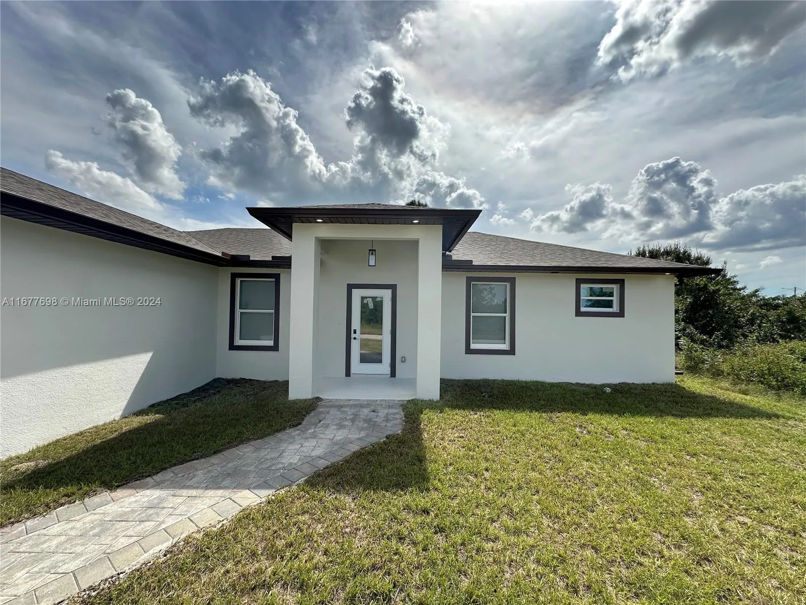 868 Cervantes, Lehigh Acres, FL 33974 photo 2