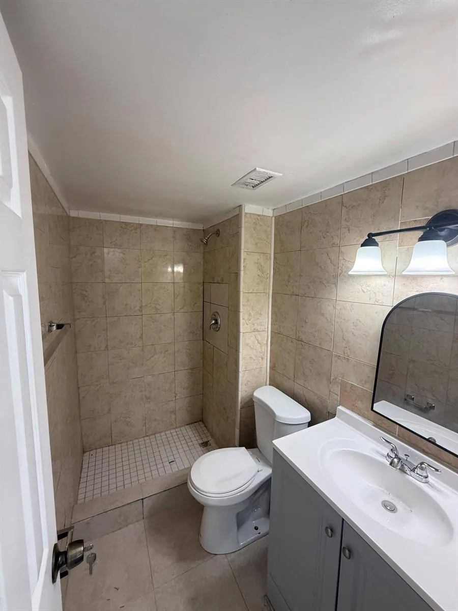 482 NW 165TH ST Road # A-301, Miami, FL 33169 photo 11