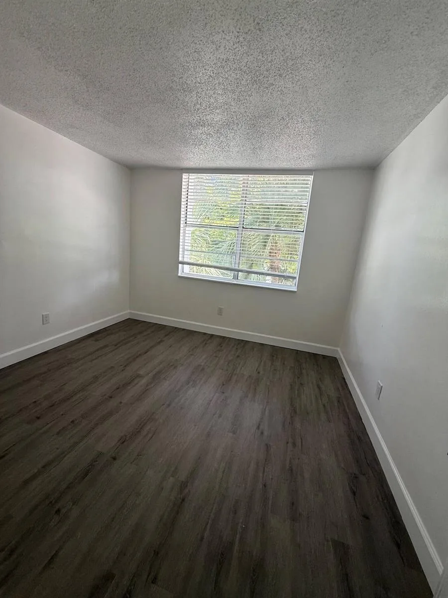 482 NW 165TH ST Road # A-301, Miami, FL 33169 photo 6