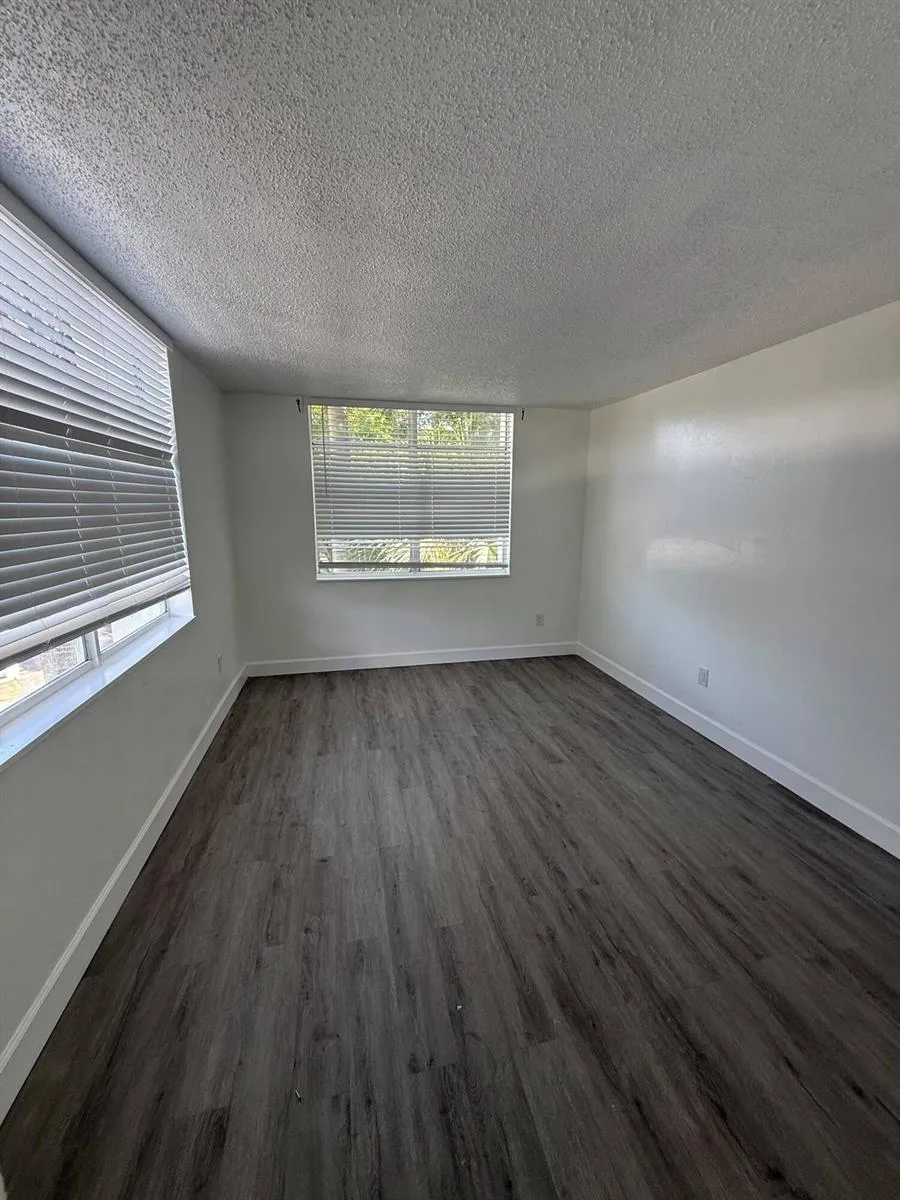 482 NW 165TH ST Road # A-301, Miami, FL 33169 photo 8