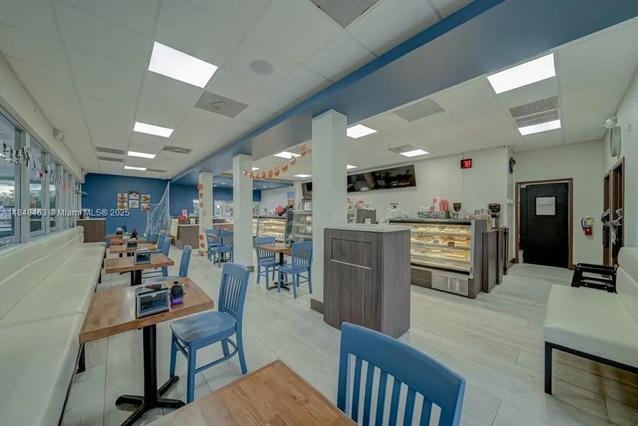 Bakery / Restaurant For Sale On Dixie HWY, Miami, FL 33157 — zdjęcie 2