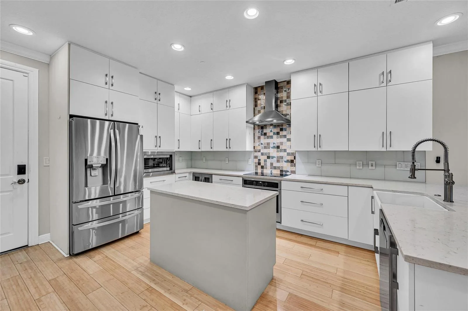 1617 NE 2ND Court, Fort Lauderdale, FL 33301 photo 5