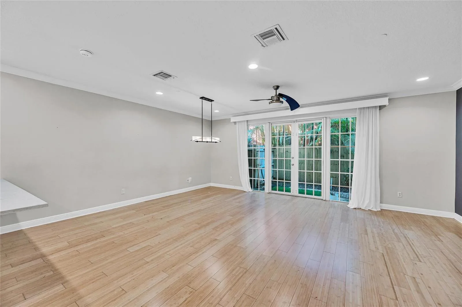 1617 NE 2ND Court, Fort Lauderdale, FL 33301 photo 9