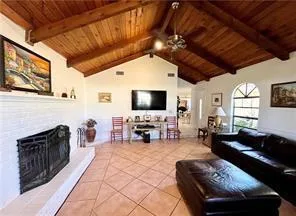 3329 10th Street SW, Vero Beach, FL 32968