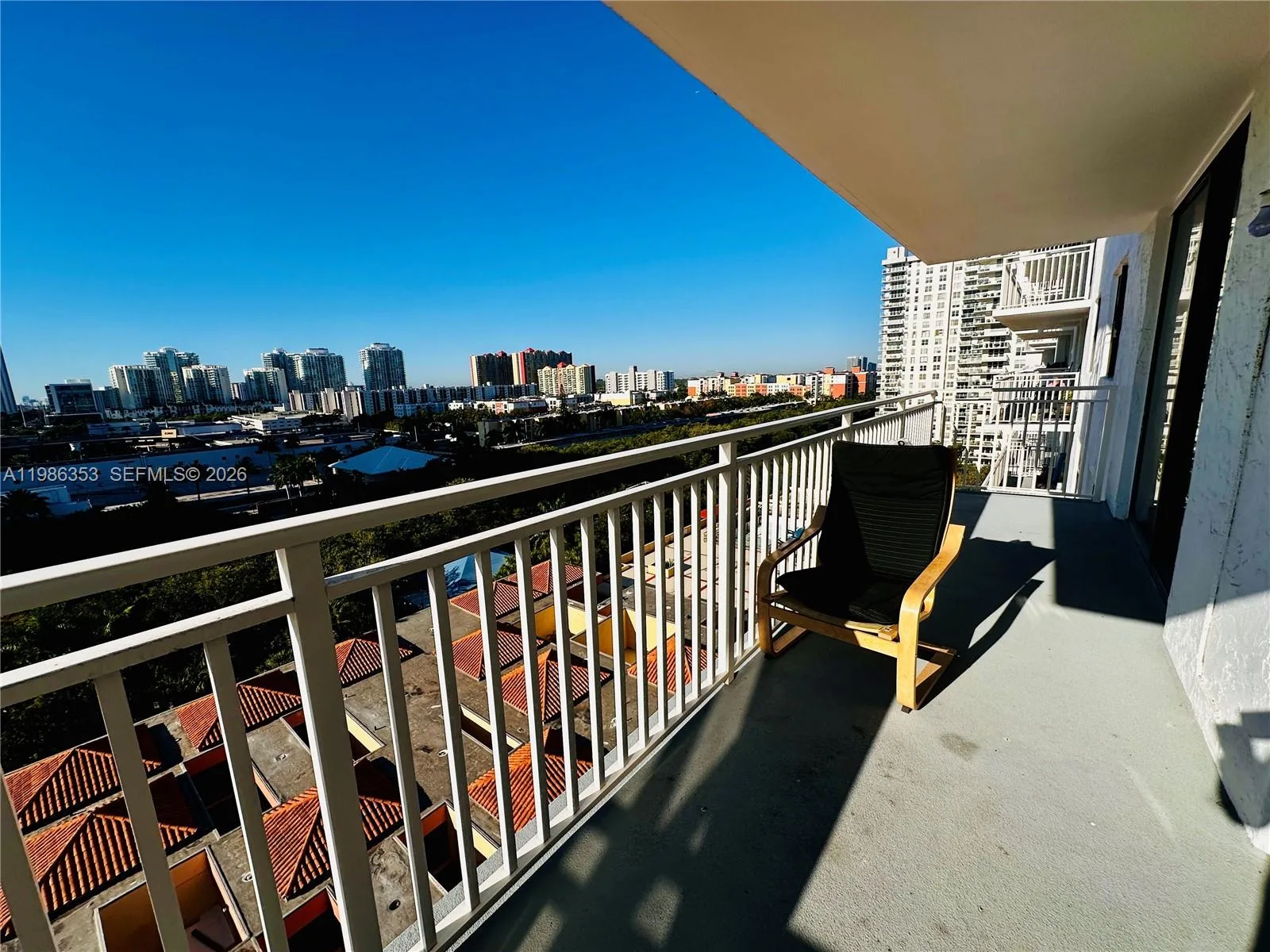 210 174th St # 1104, Sunny Isles Beach, FL 33160 photo 2