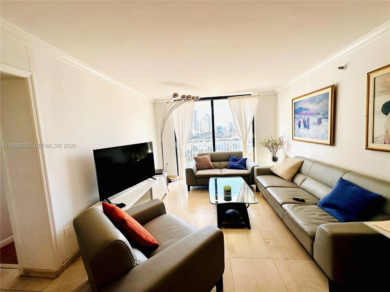 210 174th St # 1104, Sunny Isles Beach, FL 33160 photo 4
