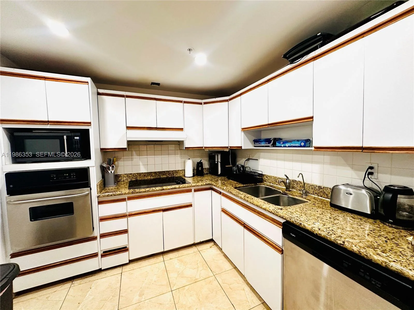 210 174th St # 1104, Sunny Isles Beach, FL 33160 photo 7