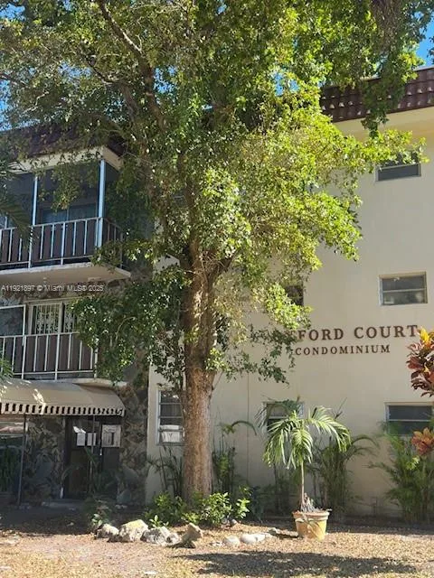 13655 NE 10th Ave # 210, North Miami, FL 33161