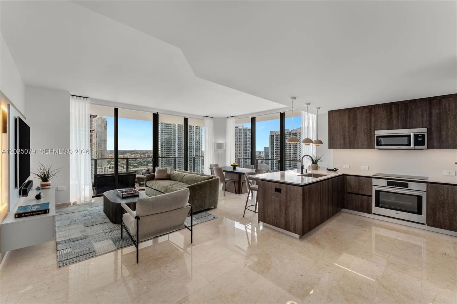 68 SE 6th St # 2612, Miami, FL 33131