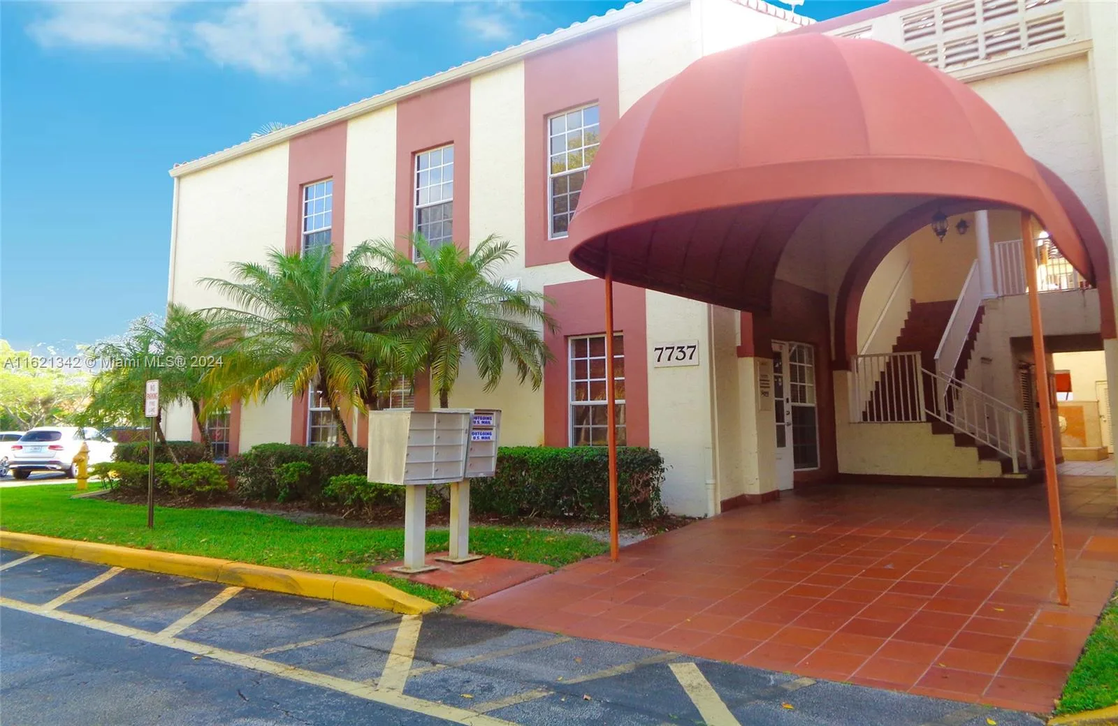7737 N University Dr # #101, Tamarac, FL 33321 photo 2