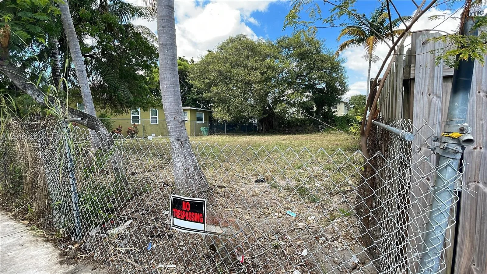 1255 NW 60 ST, Miami, FL 33142 photo 2
