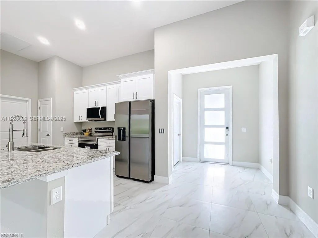 313 Hermosa Ave # 0, Lehigh Acres, FL 33974 photo 4