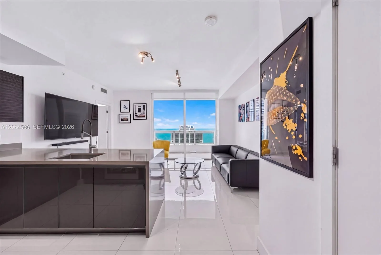 1080 Brickell Ave # 3902, Miami, FL 33131
