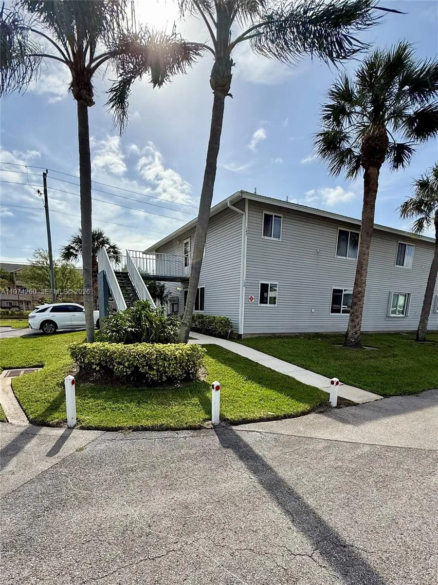 150 SE Village Dr # 150, Port St. Lucie, FL 34952