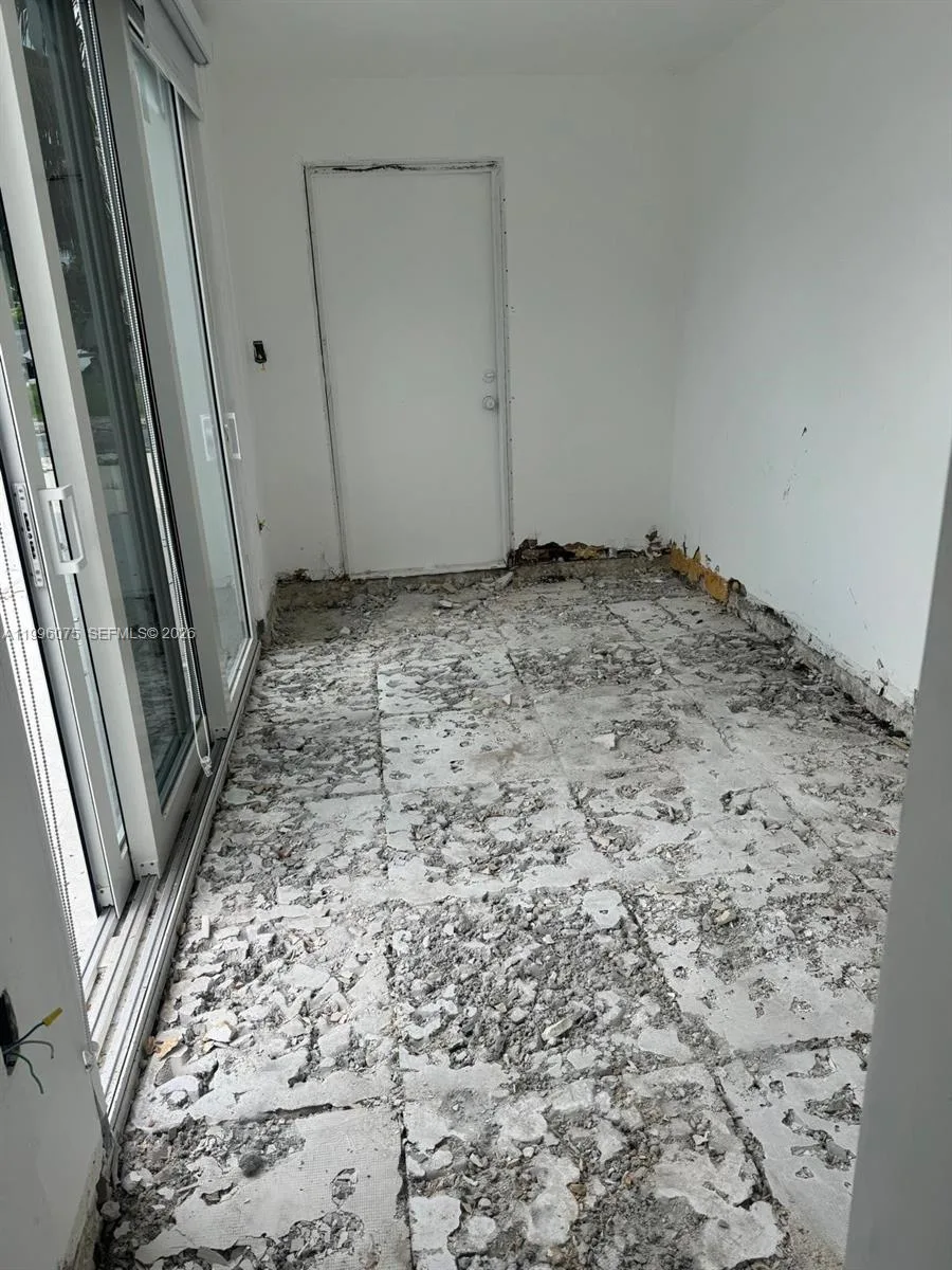 290 NW 125th Ave, Miami, FL 33182 photo 2