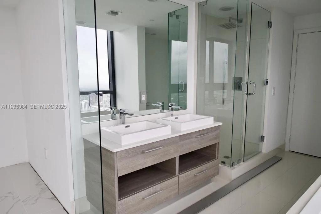 650 NE 32nd St # 4808, Miami, FL 33137 photo 11