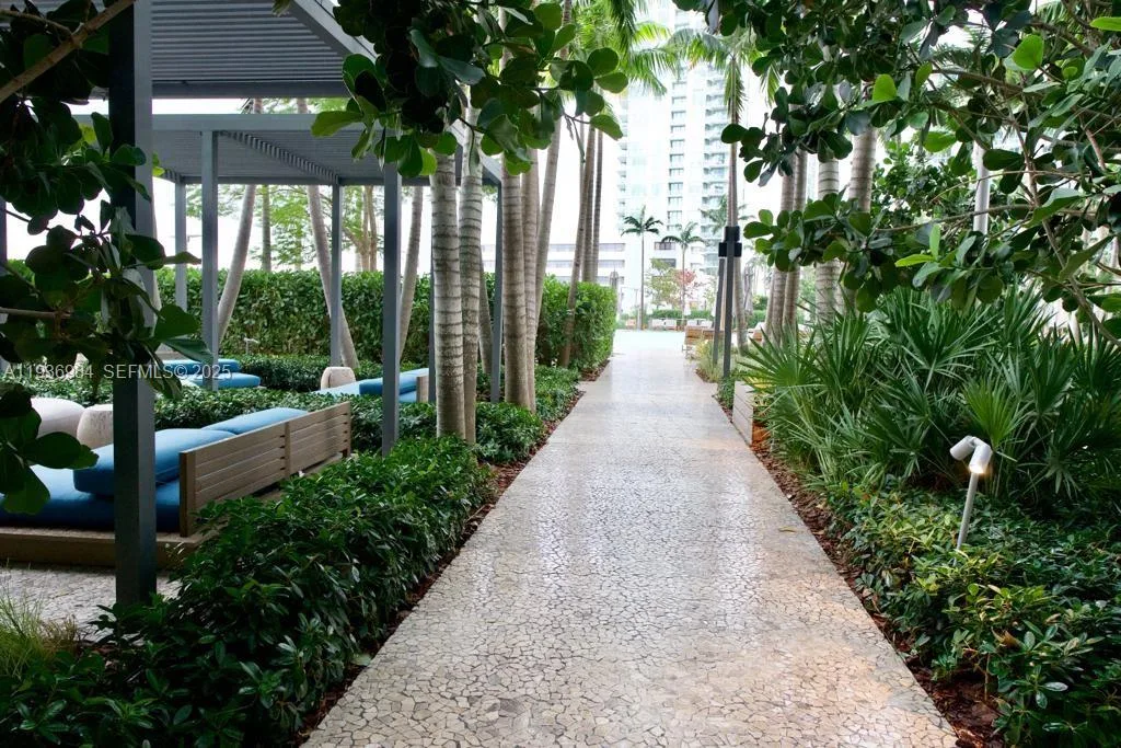 650 NE 32nd St # 4808, Miami, FL 33137 photo 12