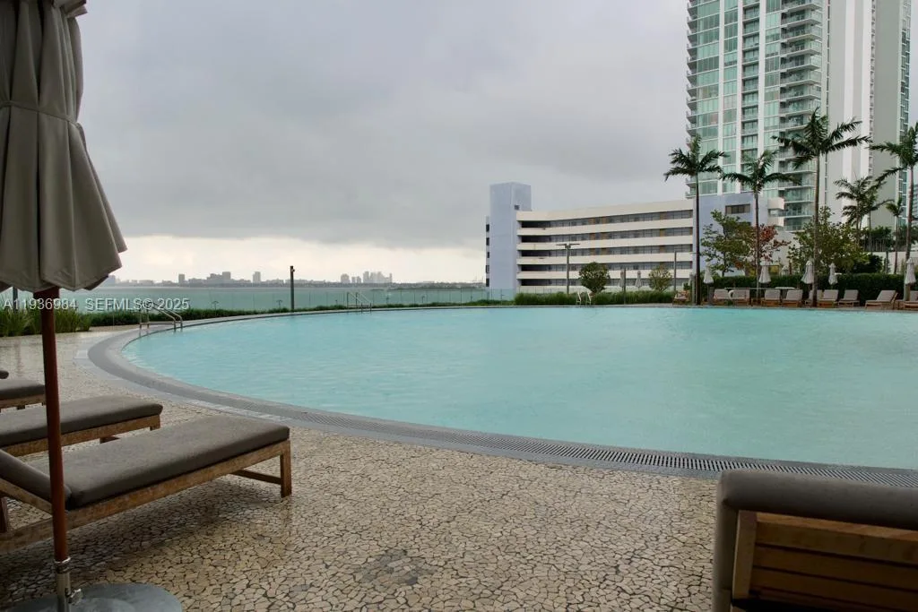 650 NE 32nd St # 4808, Miami, FL 33137 photo 13