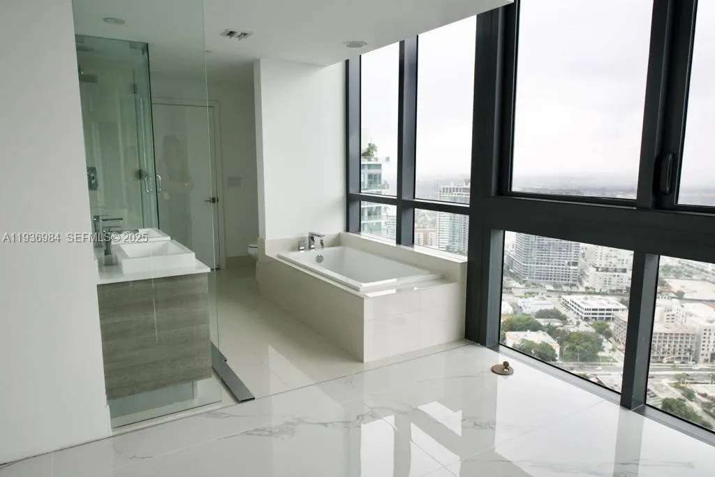 650 NE 32nd St # 4808, Miami, FL 33137 photo 6