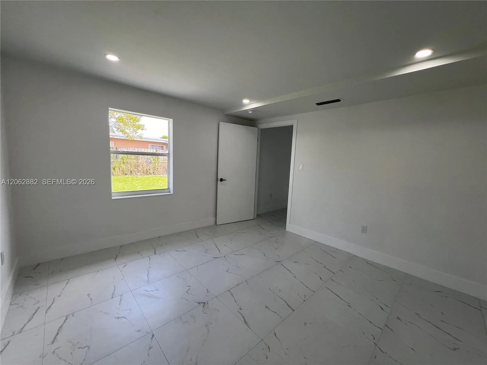 705 E 20th St, Hialeah, FL 33013 photo 10