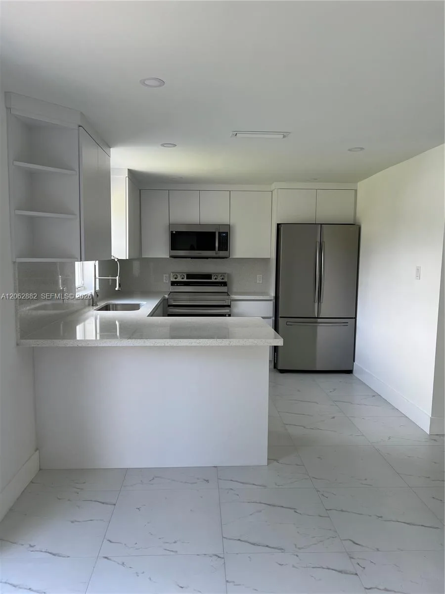 705 E 20th St, Hialeah, FL 33013 photo 4