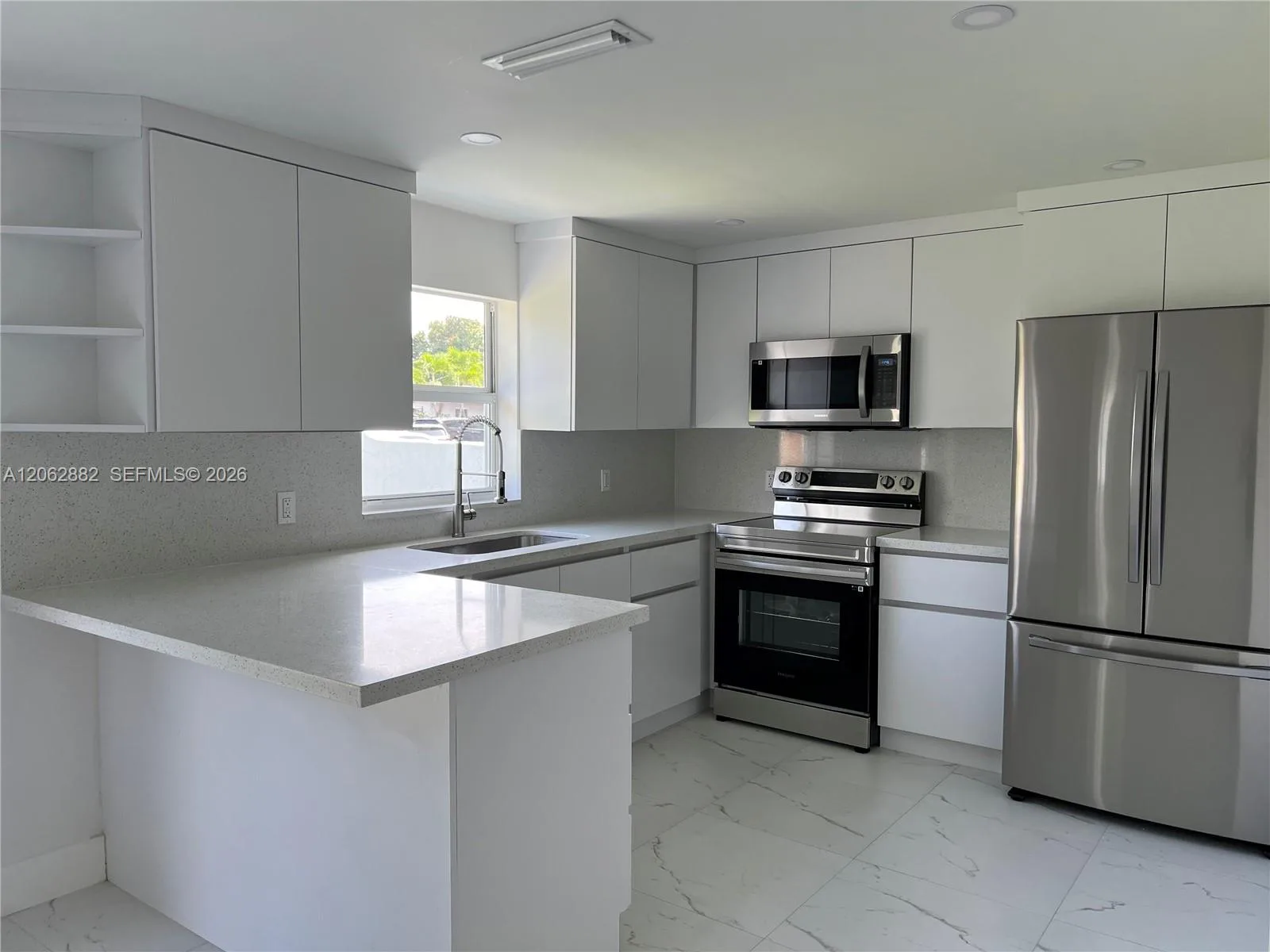 705 E 20th St, Hialeah, FL 33013 photo 5