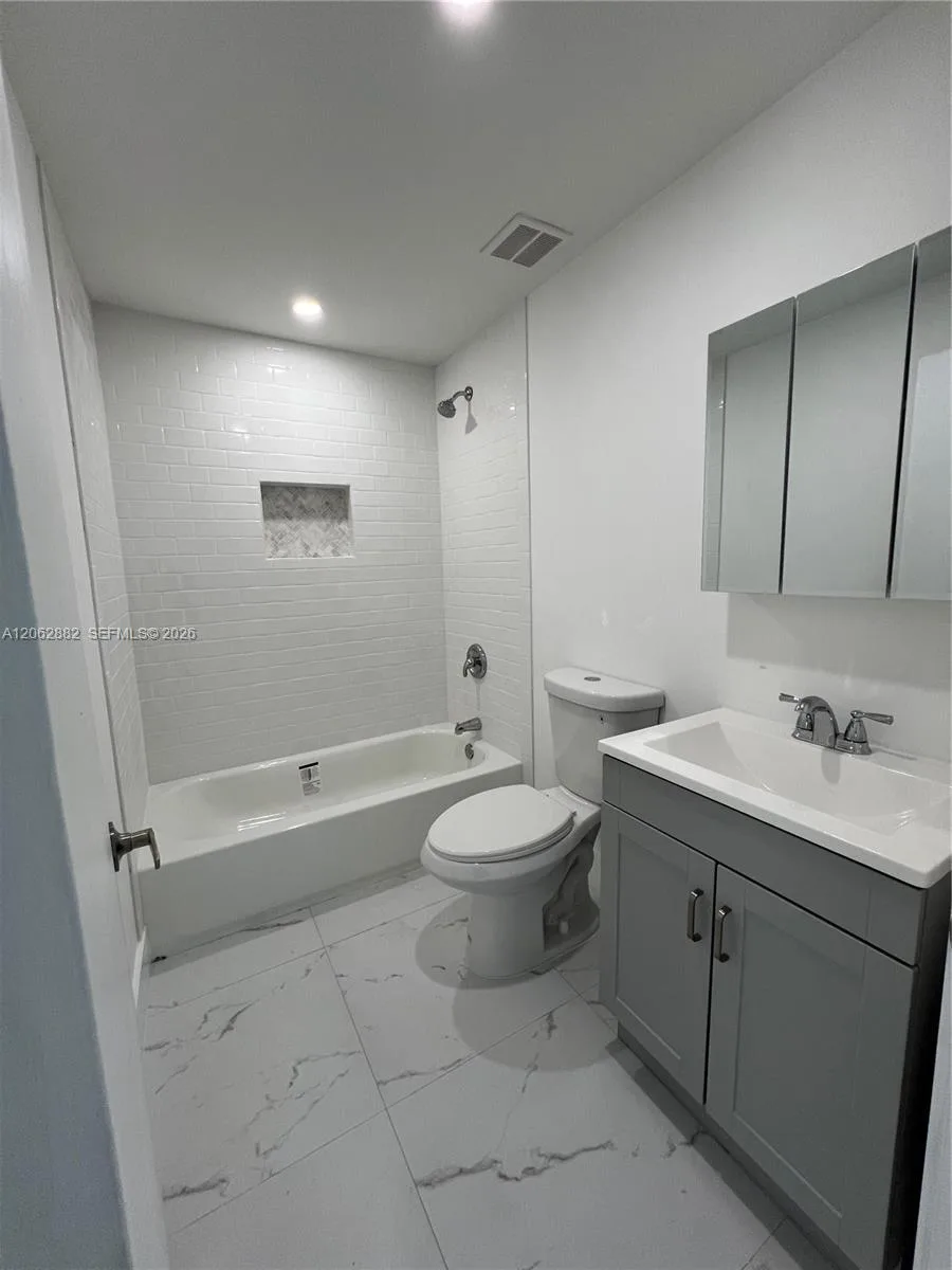 705 E 20th St, Hialeah, FL 33013 photo 7