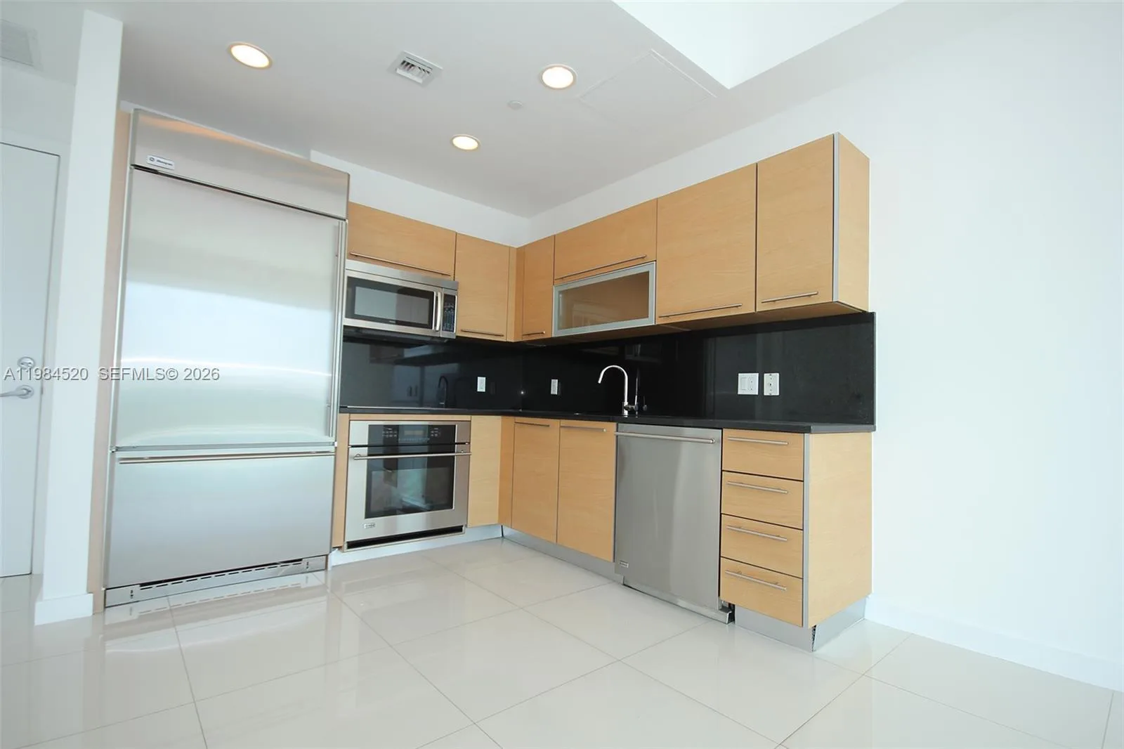 950 Brickell Bay Dr # 4709, Miami, FL 33131 photo 4