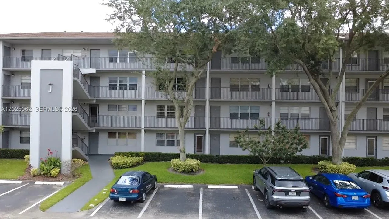 101 SW 132nd Way # 404J, Pembroke Pines, FL 33027 photo 2
