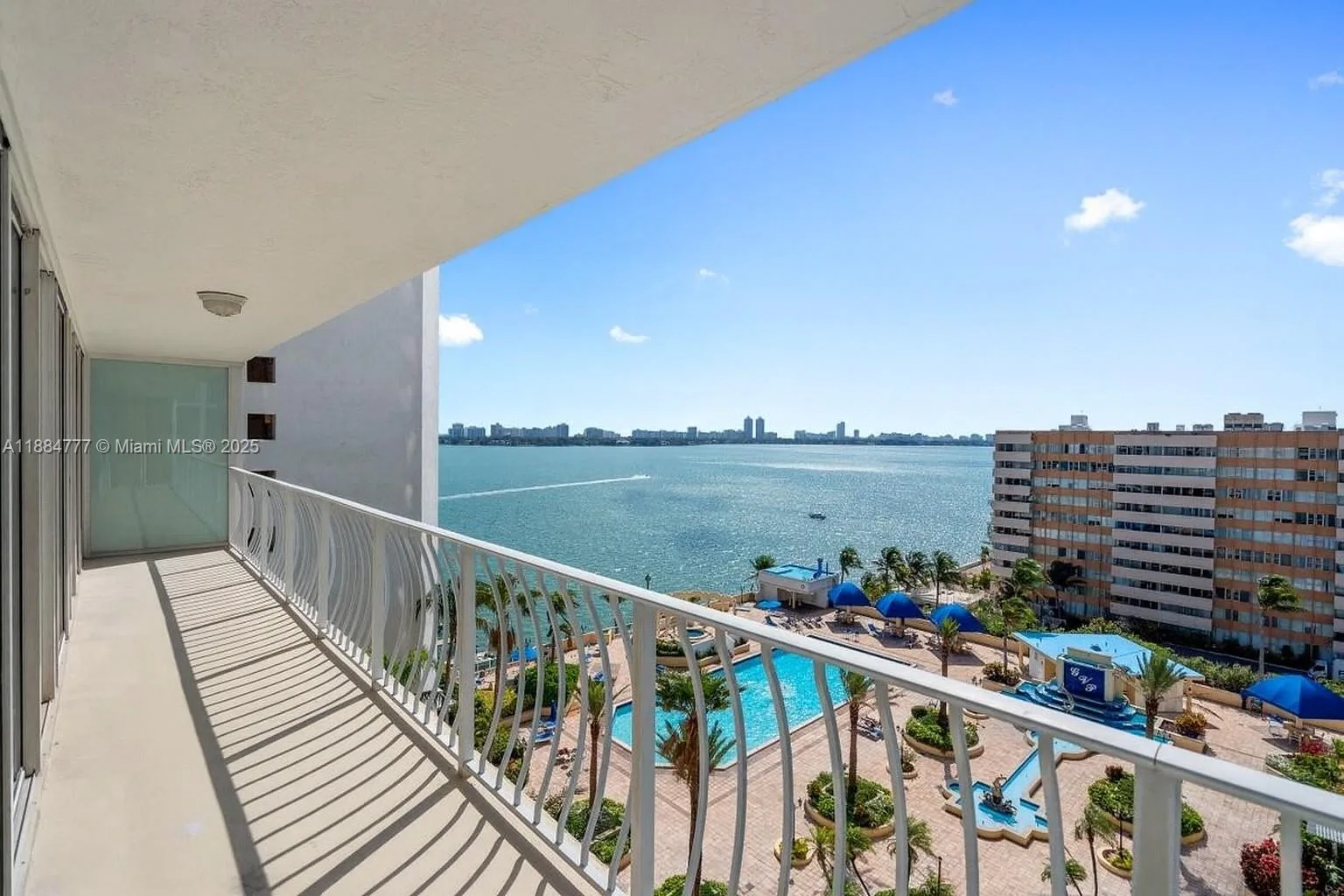 7601 E Treasure Dr # 1123, North Bay Village, FL 33141