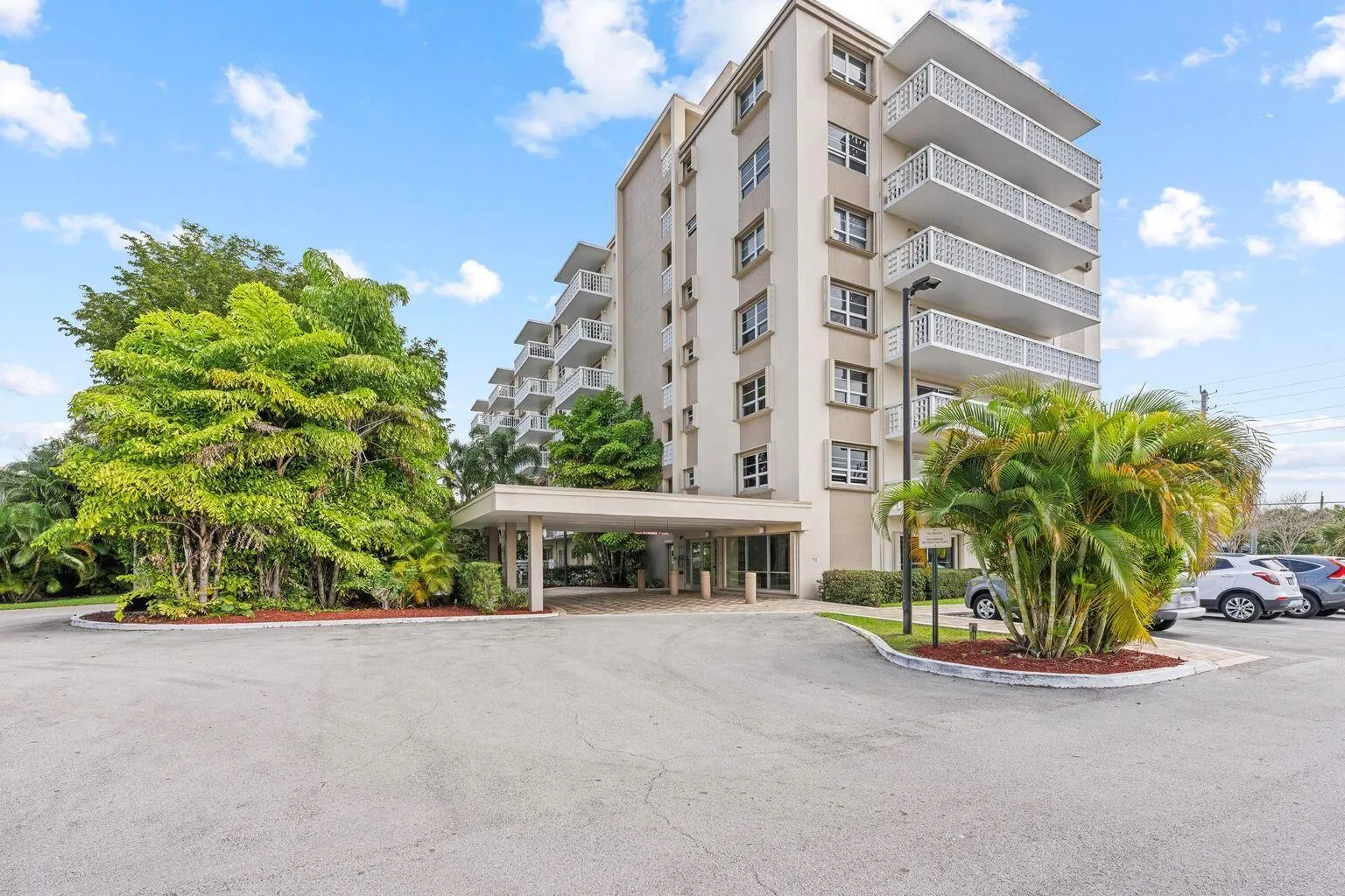 1831 NE 38th Street # 410, Oakland Park, FL 33308