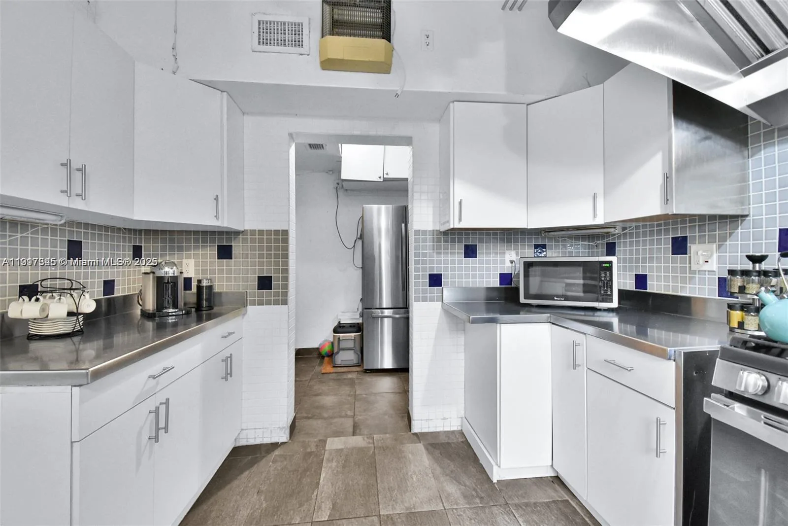 1018 Jefferson Ave, Miami Beach, FL 33139 photo 5