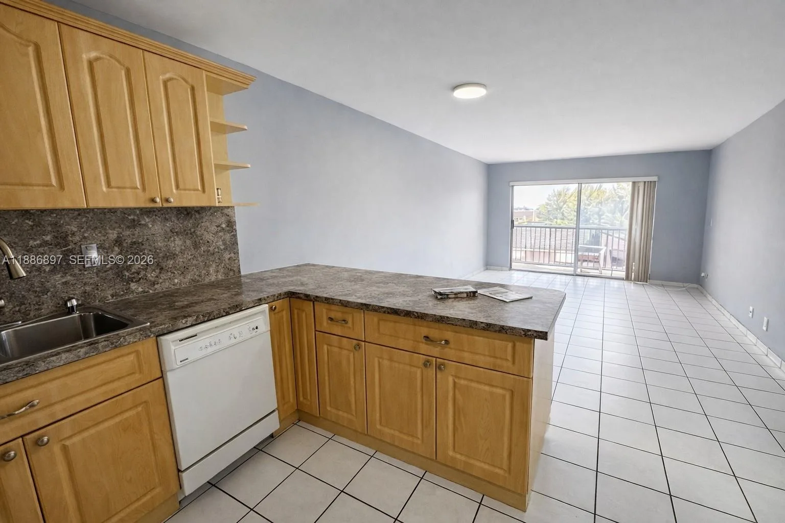 8005 Lake Dr # 404, Doral, FL 33166 photo 4