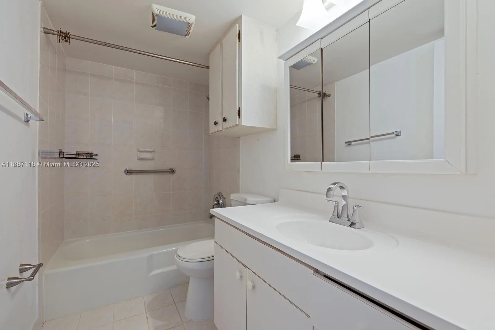 10816 N Kendall Dr # R16, Miami, FL 33176 photo 7