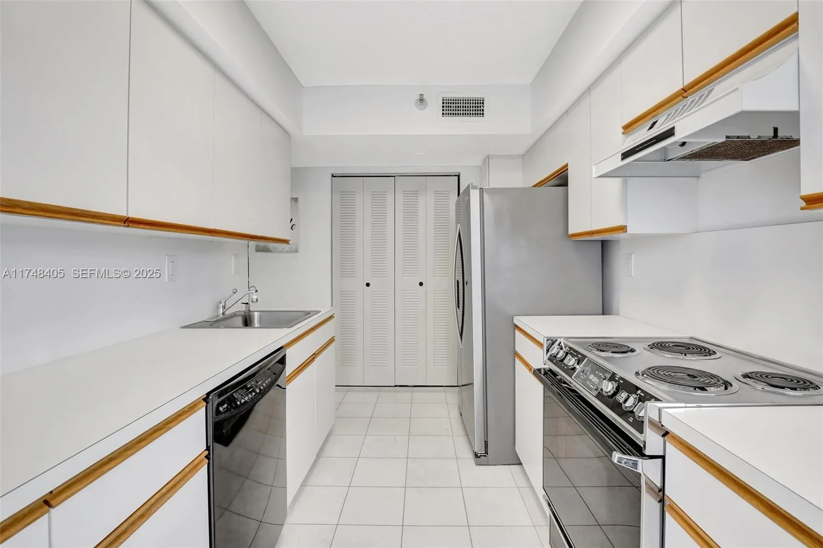 19101 NE 36th Ct # 307, Aventura, FL 33180 photo 9