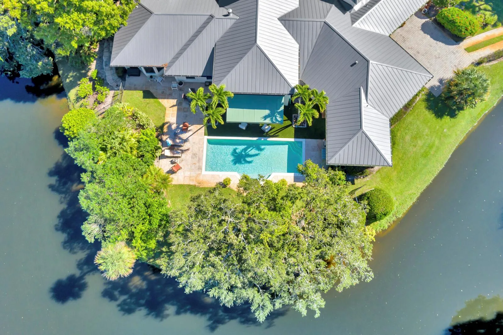 501 Shores Drive, Indian River Shores, FL 32963