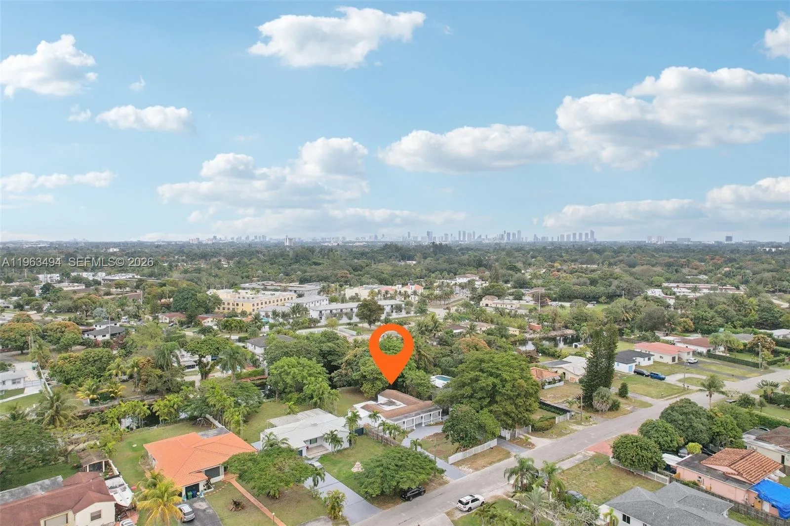 299 S Biscayne River Dr, Miami, FL 33169 photo 2