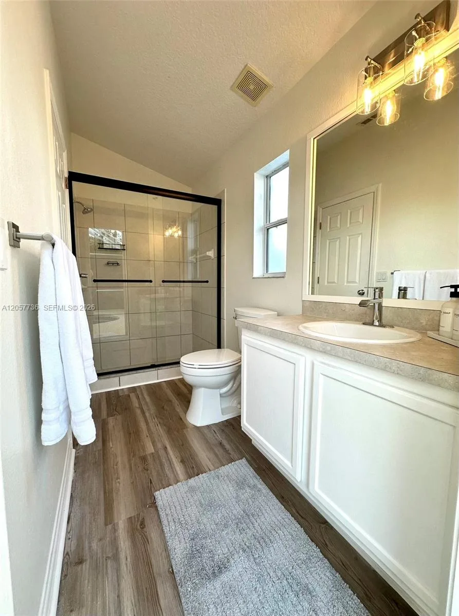 307 Fox Loop, Davenport, FL 33837 photo 4