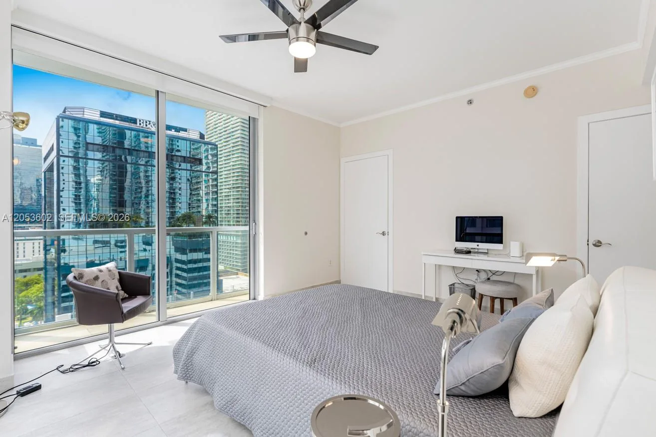 1060 Brickell Ave # 1507, Miami, FL 33131 photo 11