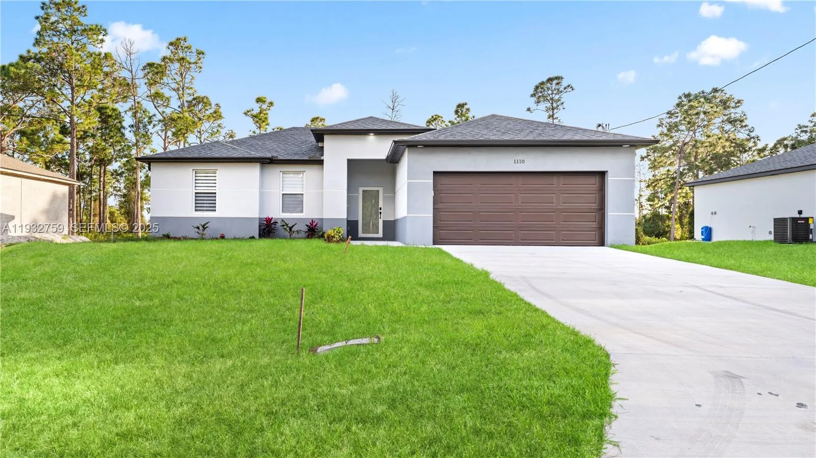 915 Mayfield Ave S, Lehigh Acres, FL 33974
