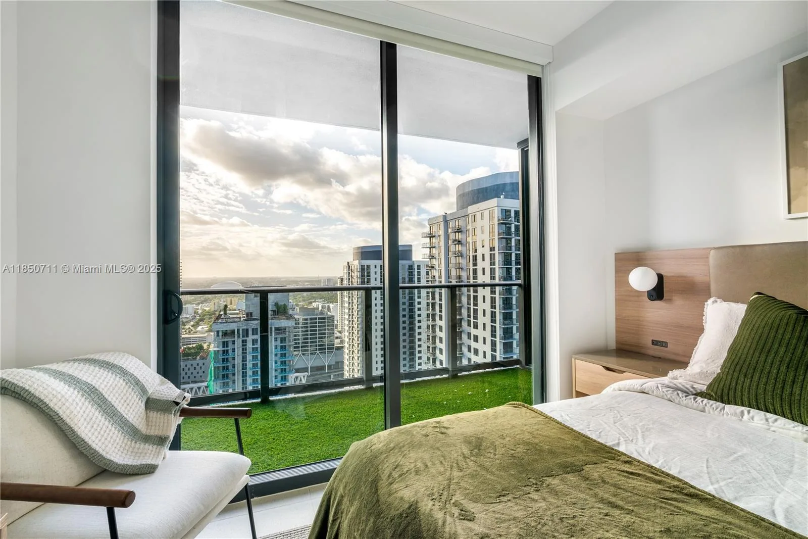 601 NE 1 AVE # 3604, Miami, FL 33132 photo 3