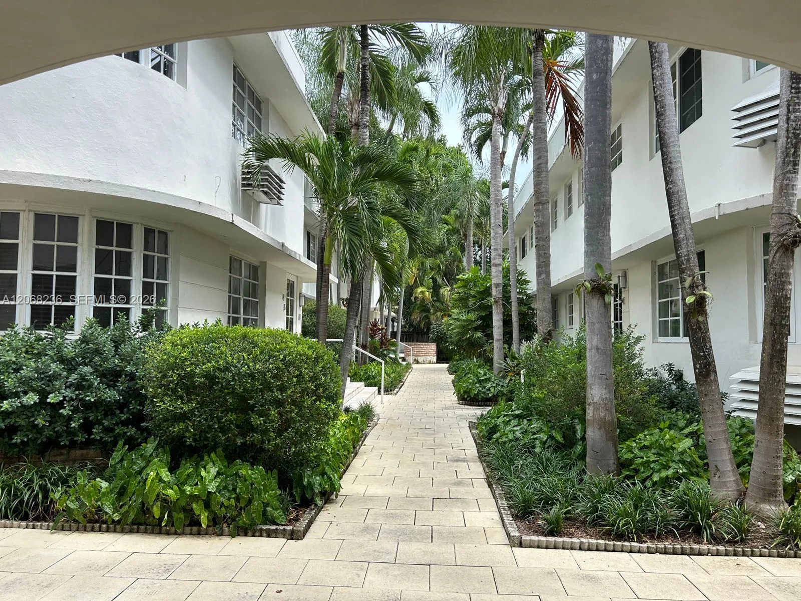 1605 Lenox Ave # 1605-3, Miami Beach, FL 33139 photo 2