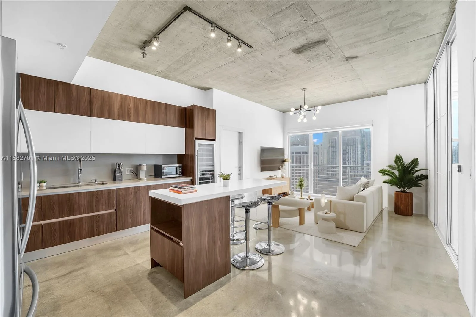 133 NE 2nd Ave # 3106, Miami, FL 33132