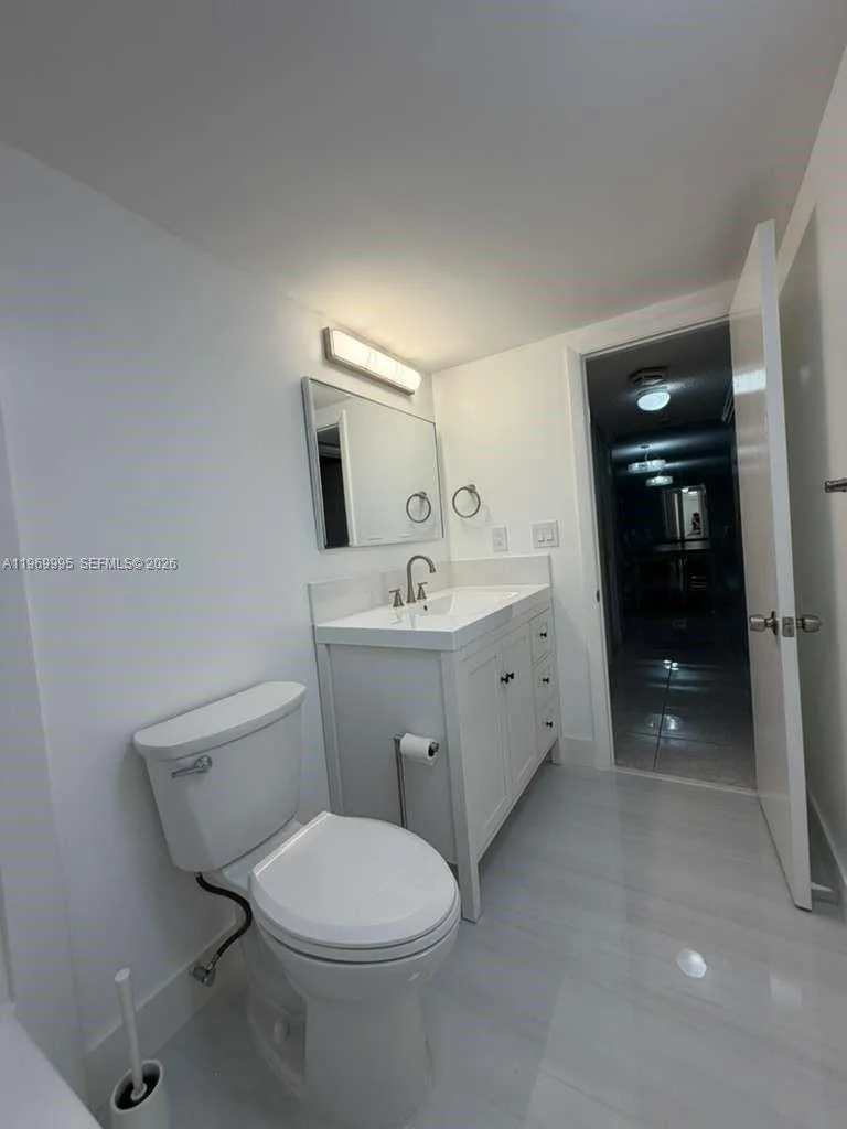 301 SE 3rd St # 109, Dania Beach, FL 33004 photo 5