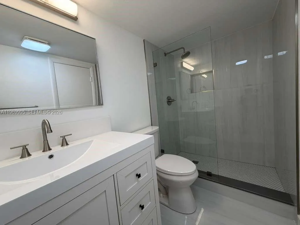 301 SE 3rd St # 109, Dania Beach, FL 33004 photo 6